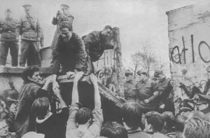 秦晖：东欧十年巨变【音频】-duli 读立